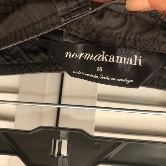 Norma Kamali women cargo dark grey capri/cropped - Picture 9 of 10